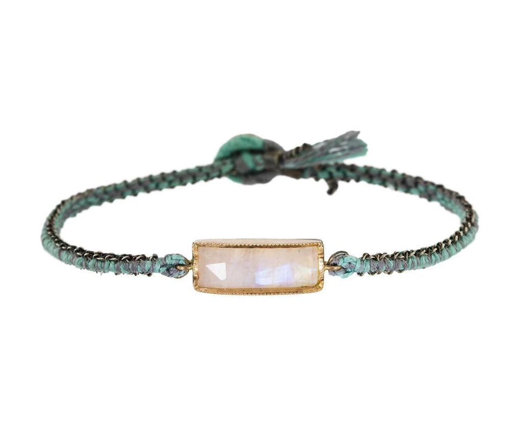 Moonstone Bar Bracelet zoom 1_brooke_gregson_gold_moonstone_bar_bracelet