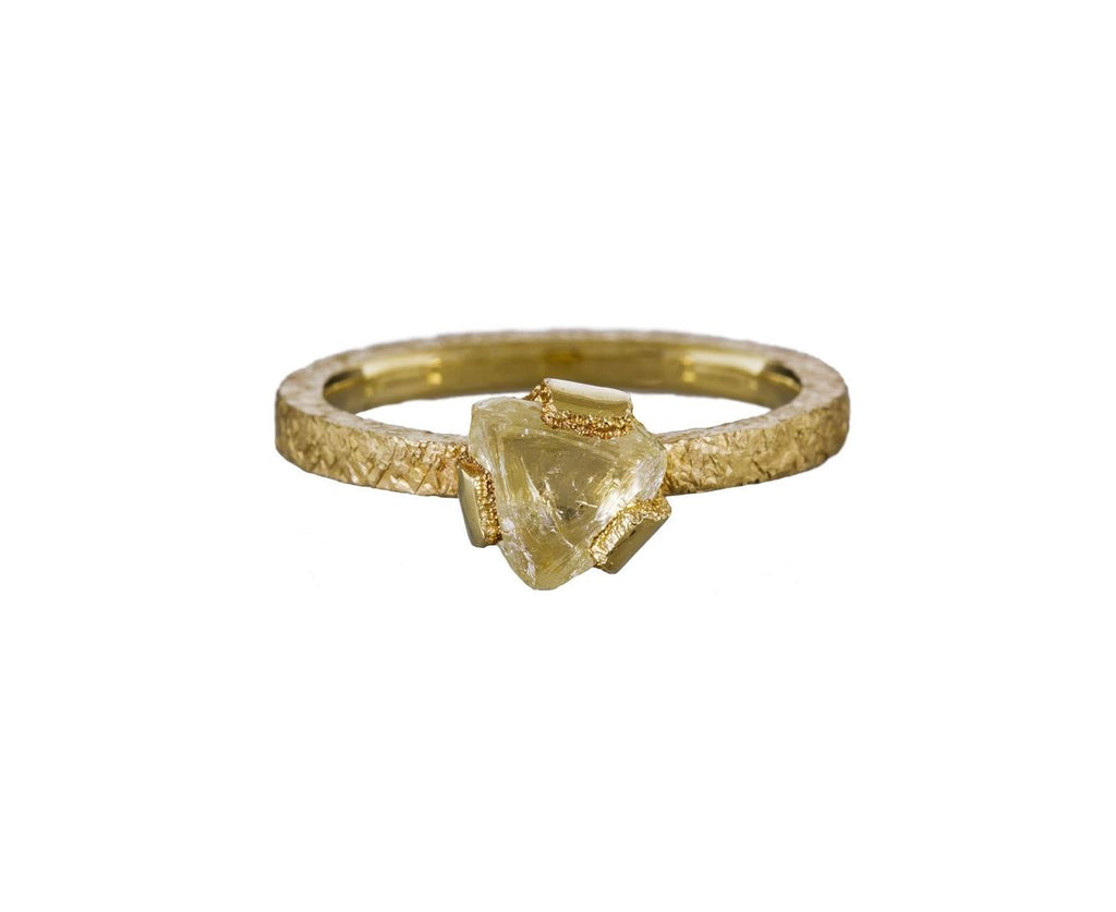 Natural Triangular Diamond Solitaire zoom 1
