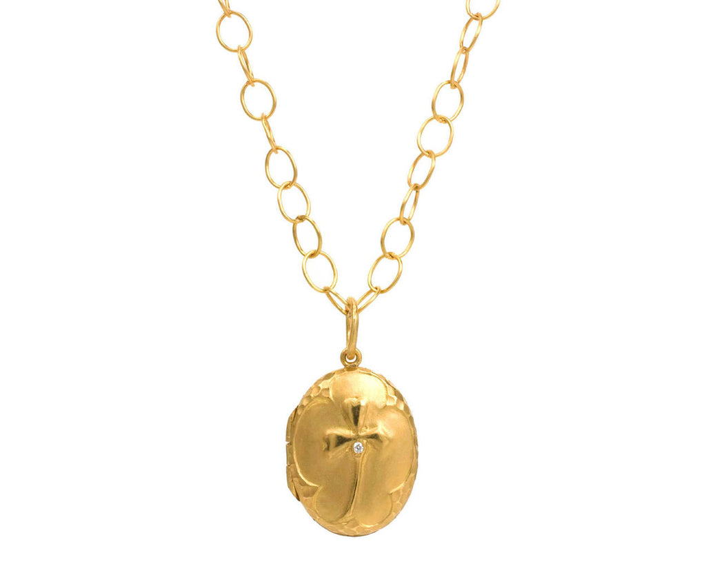 Three Leaf Locket with Diamond zoom 1