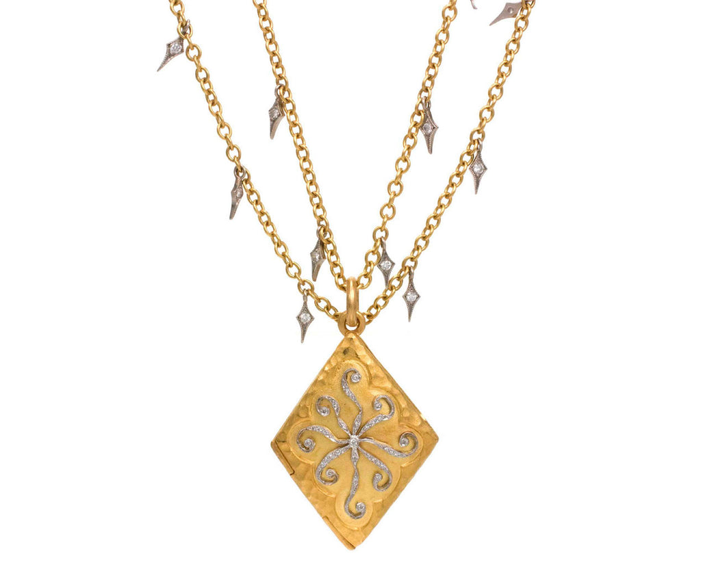 Diamond-Shaped Swirl Locket zoom 1
