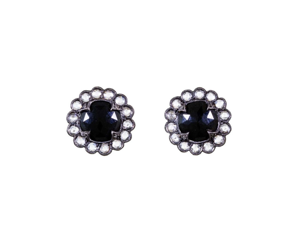 Black Spinel Scallop Post Earrings zoom 1