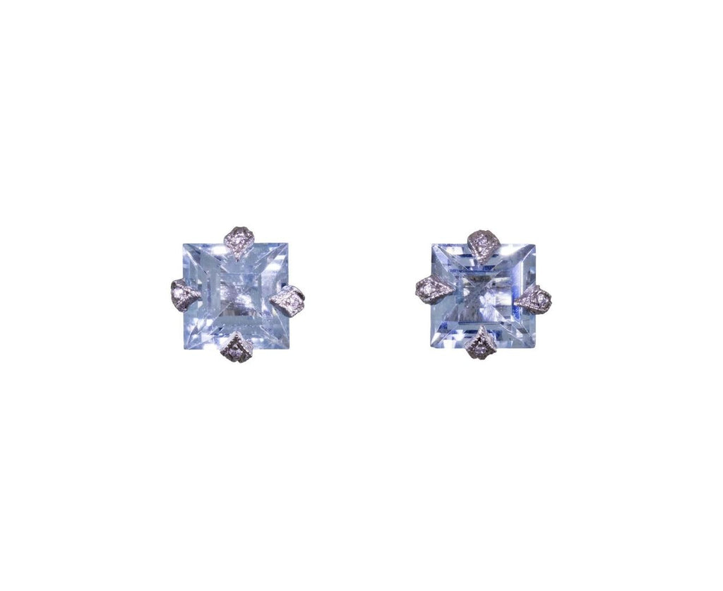 Aquamarine Thorn Posts zoom 1
