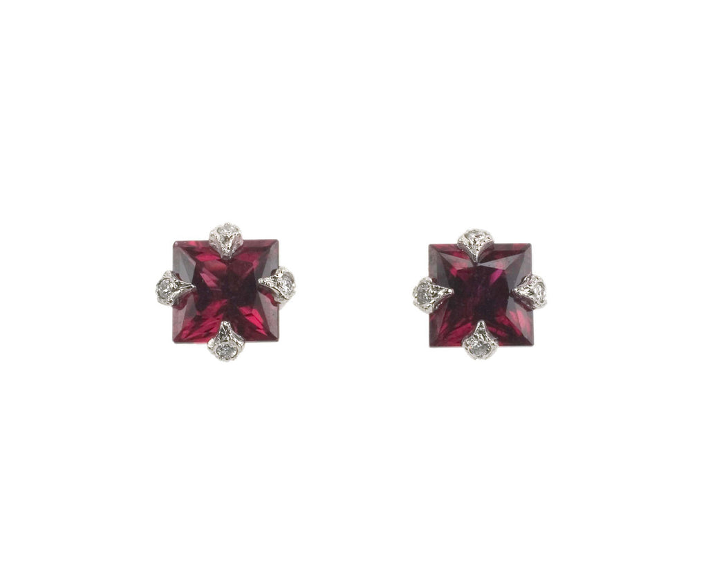 Garnet Square Post Earrings zoom 1
