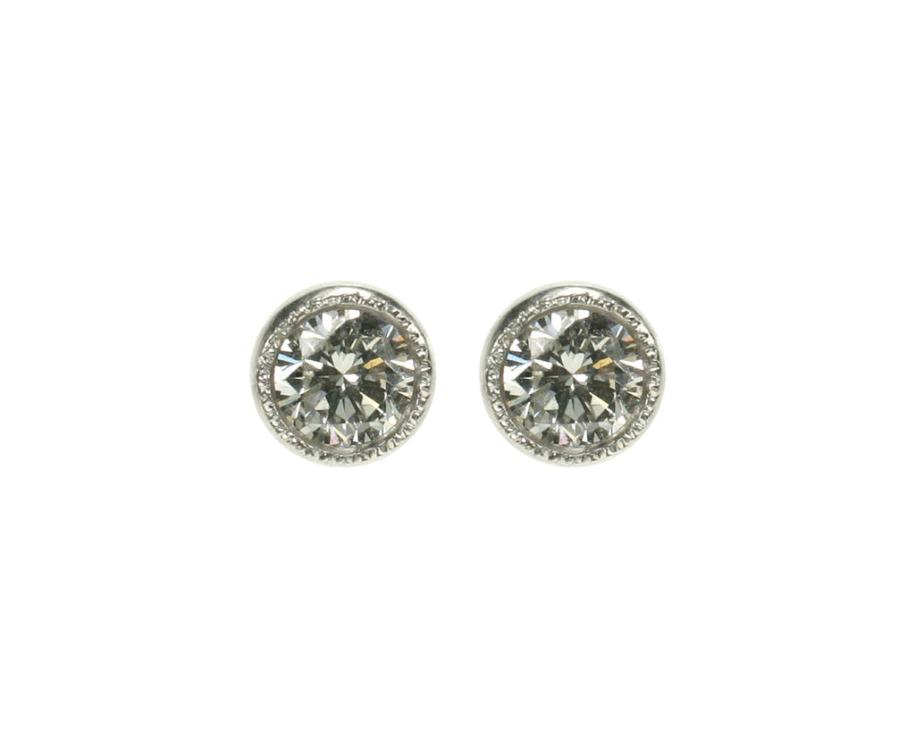 Milgrain Diamond Posts  zoom 1