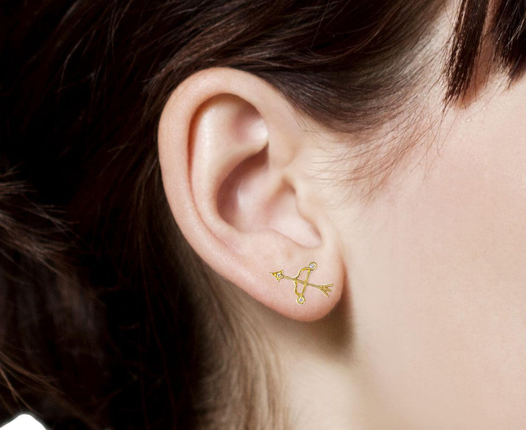 Tiny Bow and Arrow Love Earrings zoom 8_cathy_waterman_gold_bow_arrow_earrings