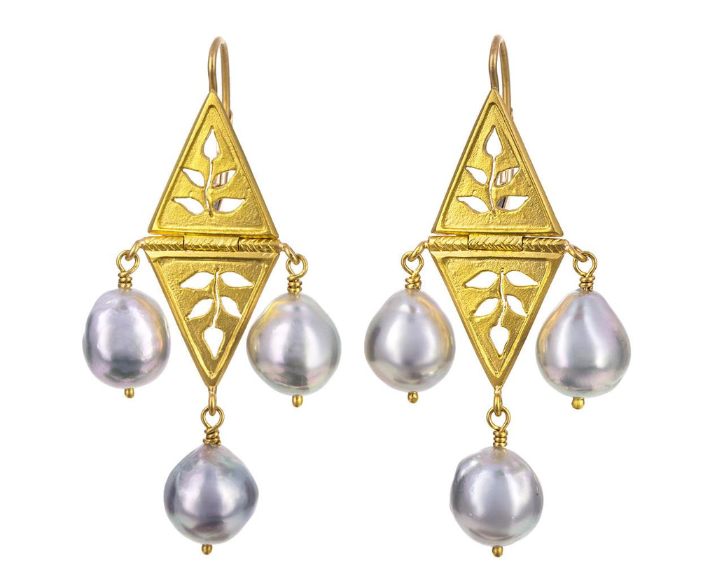Gray Akoya Pearl Triangle Reverso Earrings zoom 1_cathy_waterman_gold_pearl_triangle_leaf_earrings