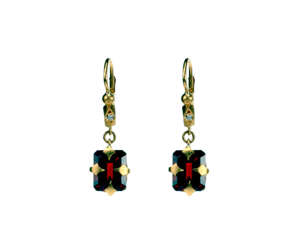 Garnet Thorn Set Earrings zoom 1