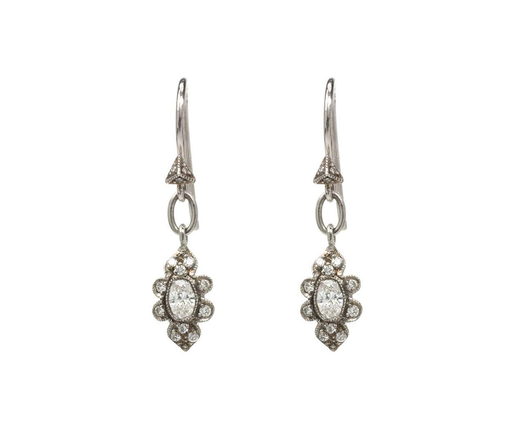Oval Flower Earrings zoom 11