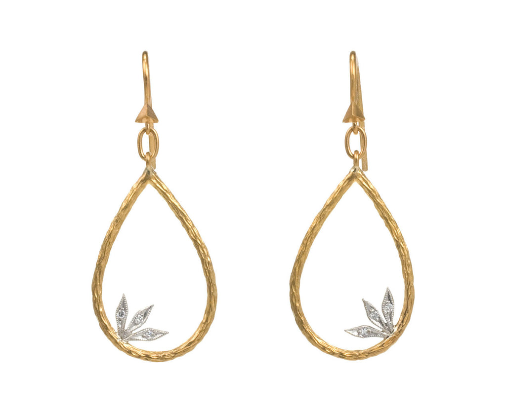 Leafed Branch Earrings zoom 1