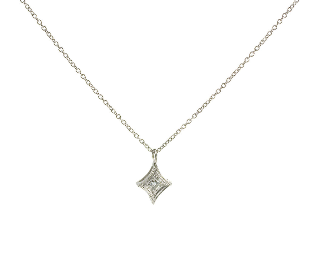 Dragon Tooth Necklace zoom 1