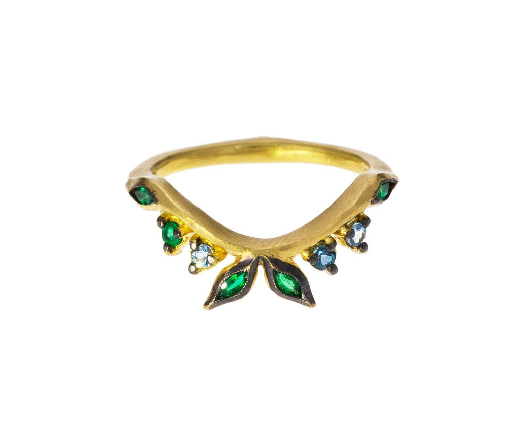 Emerald Garland Crown Ring zoom 1_cathy_waterman_gold_emerald_garland_crown_ring